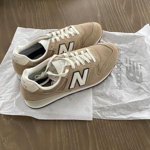 Brand-new, never-worn New Balance 996 women’s size 8 1/2 sneakers. Color: sand.